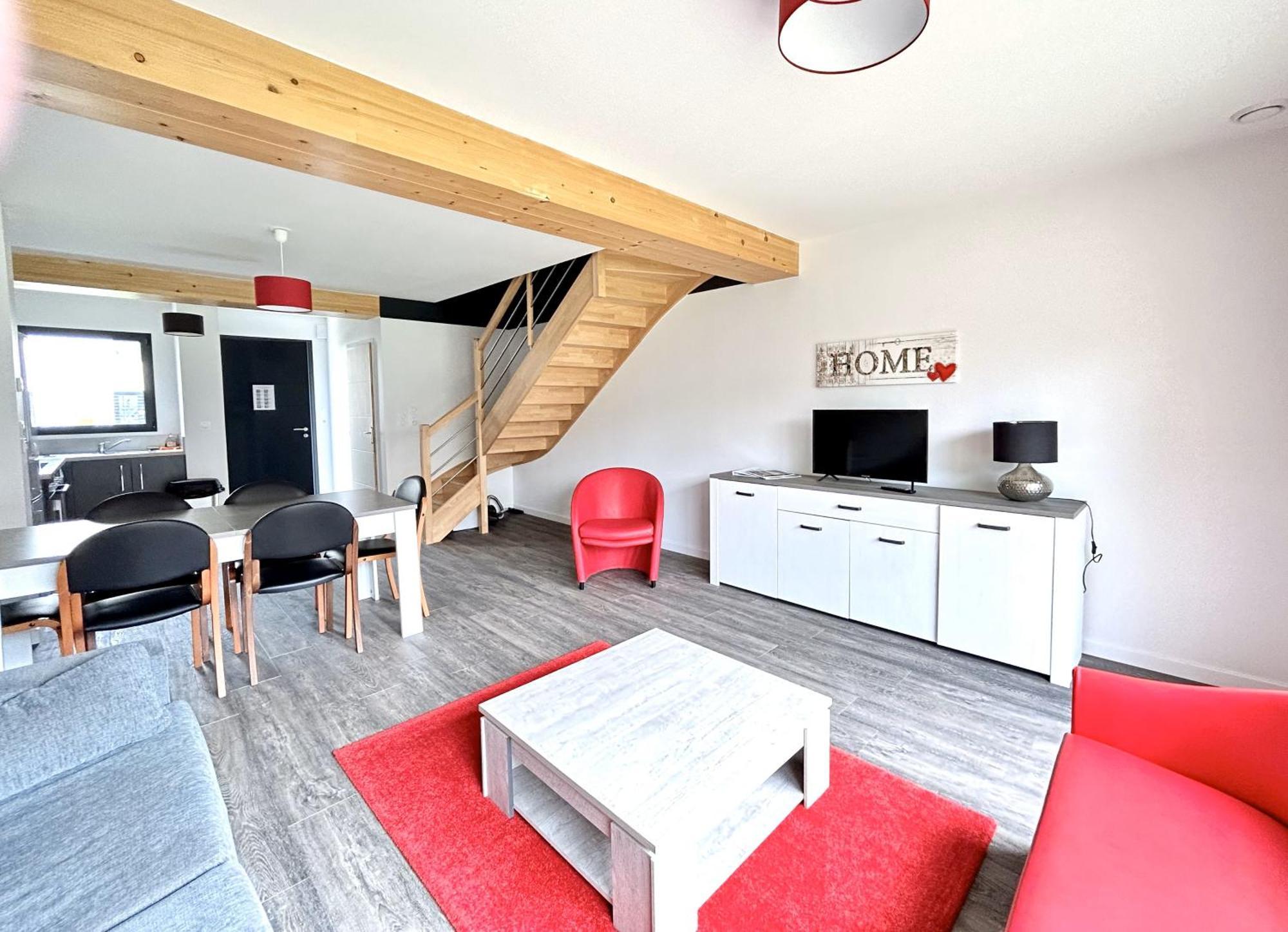 Du Vignoble A L'Atlantique - Residence Montifault Gites Du 2 Au 3 Pieces Le Pallet Dış mekan fotoğraf