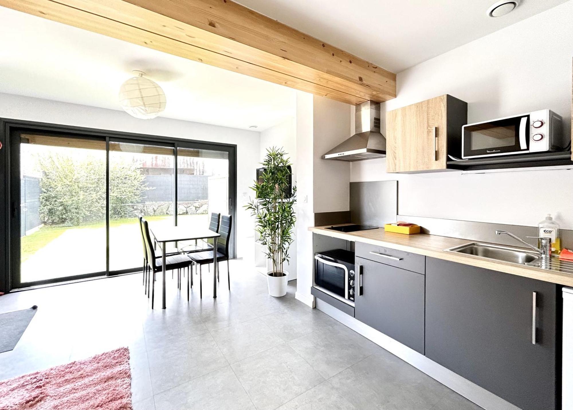 Du Vignoble A L'Atlantique - Residence Montifault Gites Du 2 Au 3 Pieces Le Pallet Dış mekan fotoğraf